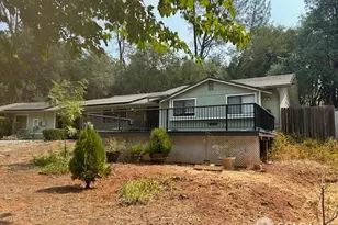 19481 N Rambling Oak Dr, Redding, CA 96003 - Photo 16