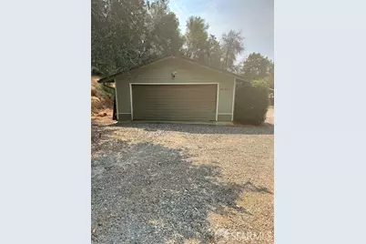 19481 N Rambling Oak Drive, Redding, CA 96003 - Photo 12