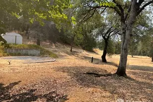 19481 N Rambling Oak Dr, Redding, CA 96003 - Photo 28