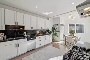 1019 Lincoln Wy, San Francisco, CA 94122 - Photo 2