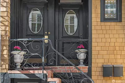 16 Delgado Place, San Francisco, CA 94109 - Photo 2