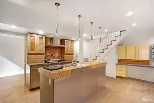 164 Bernard St, San Francisco, CA 94109 - Photo 2