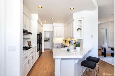 141 Kestrel Court, Brisbane, CA 94005 - Photo 24