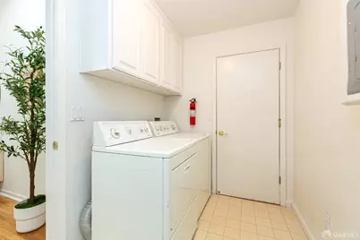 141 Kestrel Court, Brisbane, CA 94005 - Photo 38