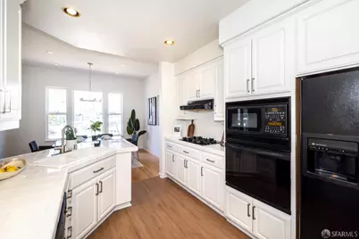 141 Kestrel Court, Brisbane, CA 94005 - Photo 20