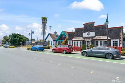 656 Forest Lake Drive, Pacifica, CA 94044 - Photo 70