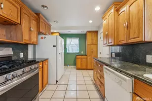 220 Louvaine Ave, Oakland, CA 94603 - Photo 14