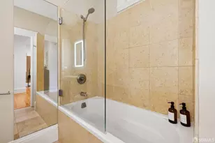 221 Noe St, San Francisco, CA 94114 - Photo 36