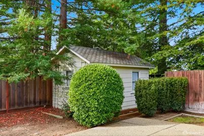 6 Cypress Court, Los Altos, CA 94022 - Photo 4