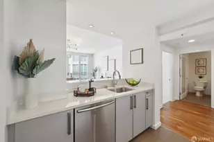 555 4th St, San Francisco, CA 94107 - Photo 8