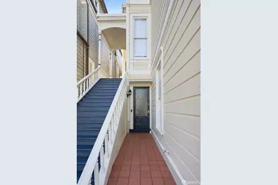 2017 Green Street, San Francisco, CA 94123 - Photo 2