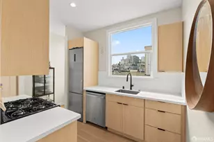 1811 Leavenworth St, San Francisco, CA 94109 - Photo 2