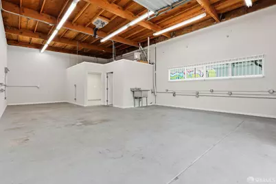 1555 Yosemite Avenue #11, San Francisco, CA 94124 - Photo 12