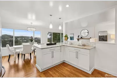 25 Crestmont Drive, San Francisco, CA 94131 - Photo 18
