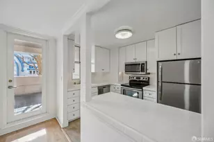 1650 Jackson St, San Francisco, CA 94109 - Photo 10