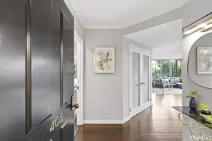 152 Lombard St, San Francisco, CA 94111 - Photo 1