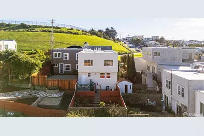 2030 Ortega Street, San Francisco, CA 94122 - Photo 2