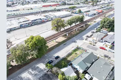 1208 31st Avenue, Oakland, CA 94608 - Photo 6