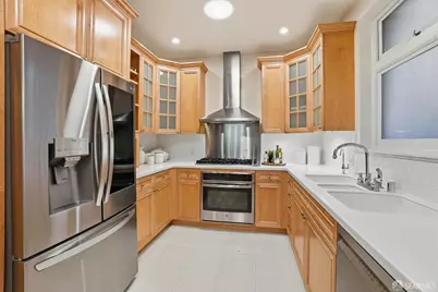 1760 Pacific Avenue #4, San Francisco, CA 94109 - Photo 8