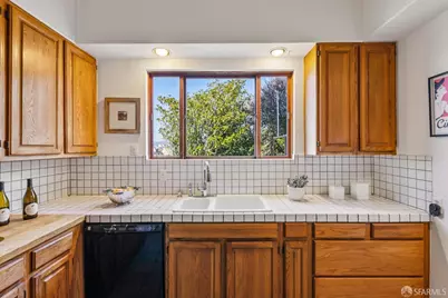 2830 Lawton Street, San Francisco, CA 94122 - Photo 16