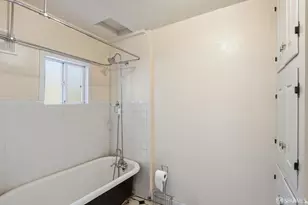 6383 Hillmont Dr, Oakland, CA 94605 - Photo 22