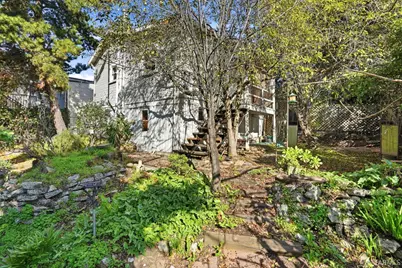 6391 Hillmont Drive, Oakland, CA 94605 - Photo 22