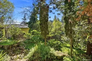 6391 Hillmont Dr, Oakland, CA 94605 - Photo 24