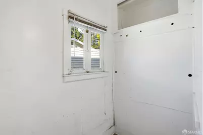 6391 Hillmont Drive, Oakland, CA 94605 - Photo 16