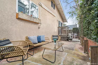 165 W Macarthur Boulevard, Oakland, CA 94611 - Photo 44