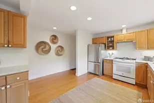 6891 Pinehaven Rd, Oakland, CA 94611 - Photo 14