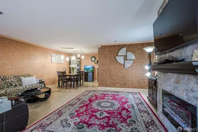 405 91st Street #19, Daly City, CA 94015 - Photo 4