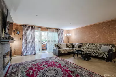 405 91st Street #19, Daly City, CA 94015 - Photo 2