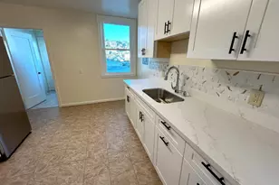 106 Caselli Ave, San Francisco, CA 94114 - Photo 2