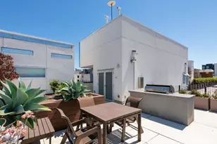 451 Donahue St, San Francisco, CA 94124 - Photo 44