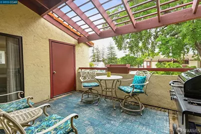1391 Monument Boulevard #20, Concord, CA 94520 - Photo 16
