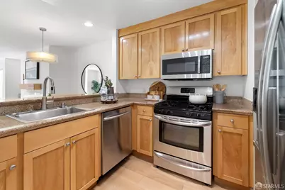 1880 Steiner Street #208, San Francisco, CA 94115 - Photo 2