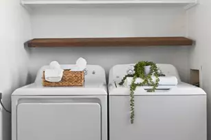 1915 Heatherdale Ave, San Jose, CA 95126 - Photo 20