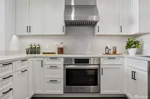 2295 Vallejo St, San Francisco, CA 94123 - Photo 30