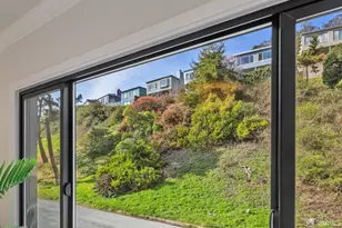 235 Oak Park Dr, San Francisco, CA 94131 - Photo 24