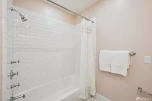 330 Locust St, San Francisco, CA 94118 - Photo 32