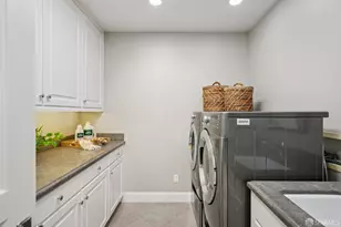 330 Locust St, San Francisco, CA 94118 - Photo 56