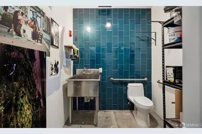 2405 Folsom Street #C2, San Francisco, CA 94110 - Photo 40