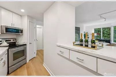111 Chestnut Street #303, San Francisco, CA 94111 - Photo 14