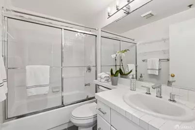 111 Chestnut Street #303, San Francisco, CA 94111 - Photo 26