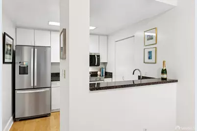111 Chestnut Street #304, San Francisco, CA 94111 - Photo 8