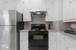 2115 20th Ave, San Francisco, CA 94116 - Photo 18