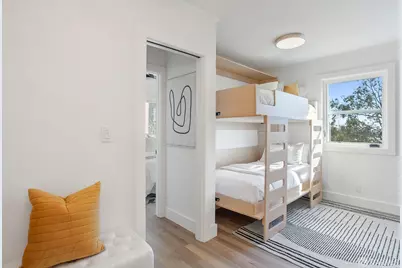 344 Holladay Avenue, San Francisco, CA 94110 - Photo 14