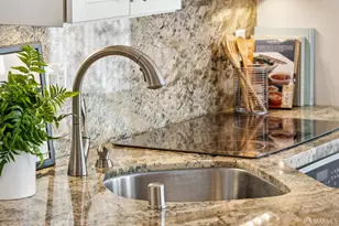 2929 Buchanan St, San Francisco, CA 94123 - Photo 8