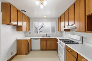 98 Lake Forest Dr, Daly City, CA 94015 - Photo 26