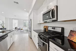 25422 Parklane Dr, Hayward, CA 94544 - Photo 12